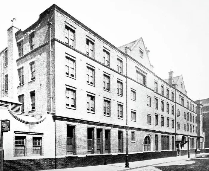Framed Print : Parker Street Municipal Lodging House, London Framed Print : Parker Street Municipal Lodging House, London