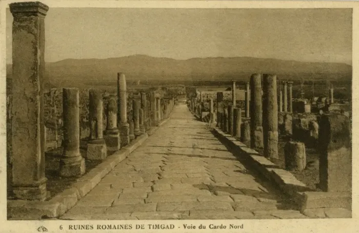 Framed Print : Path of North Cardo in the Roman ruins of Timgad