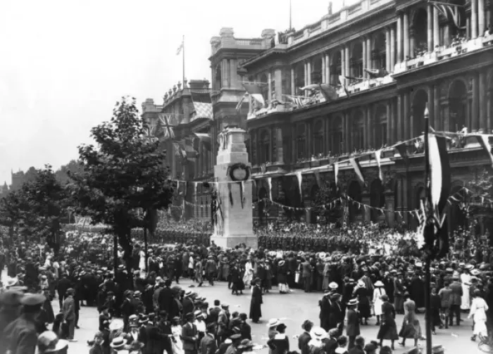 Framed Print : Peace Day celebrations in London 1919 Framed Print : Peace Day celebrations in London 1919