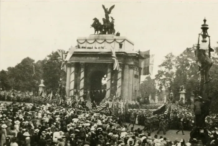 Framed Print : Peace procession, Hyde Park Corner, London Framed Print : Peace procession, Hyde Park Corner, London