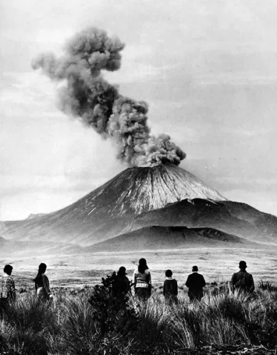 Framed Print : The peak of Ngaurrhoe, New Zealands only active volcano Framed Print : The peak of Ngaurrhoe, New Zealands only active volcano