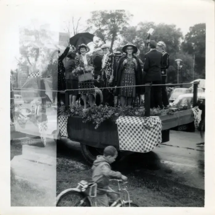 Framed Print : Pearly Kings & Queens, Hythe, Hampshire Framed Print : Pearly Kings & Queens, Hythe, Hampshire