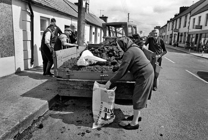Framed Print : Peat delivery Ireland Framed Print : Peat delivery Ireland