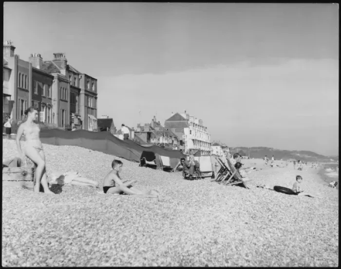 Framed Print : Pebbles at Hythe Framed Print : Pebbles at Hythe