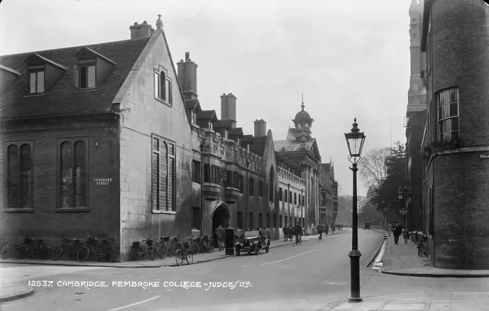 Framed Print : Pembroke College, Cambridge Framed Print : Pembroke College, Cambridge