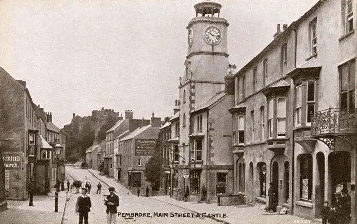 Framed Print : Pembroke - Main Street and Castle (in distance) Framed Print : Pembroke - Main Street and Castle (in distance)