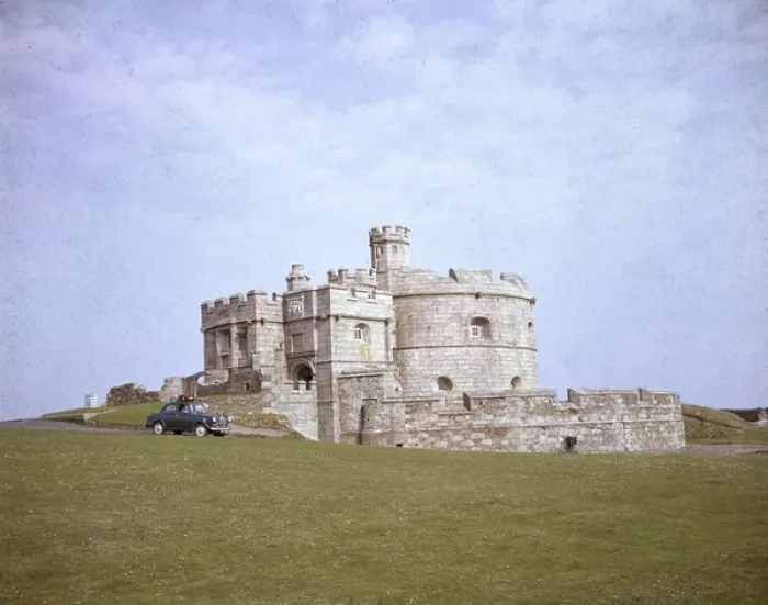 Framed Print : Pendennis Castle, Falmouth, Cornwall Framed Print : Pendennis Castle, Falmouth, Cornwall