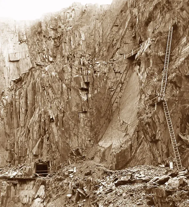 Framed Print : Penrhyn Slate Quarry near Bethesda Victorian period