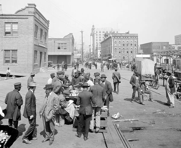 People buying food during Lunch hour on the docks, Jacksonvi