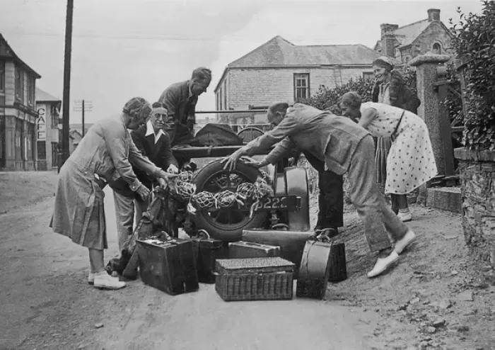 Framed Print : People loading a car at Perranporth, Cornwall Framed Print : People loading a car at Perranporth, Cornwall