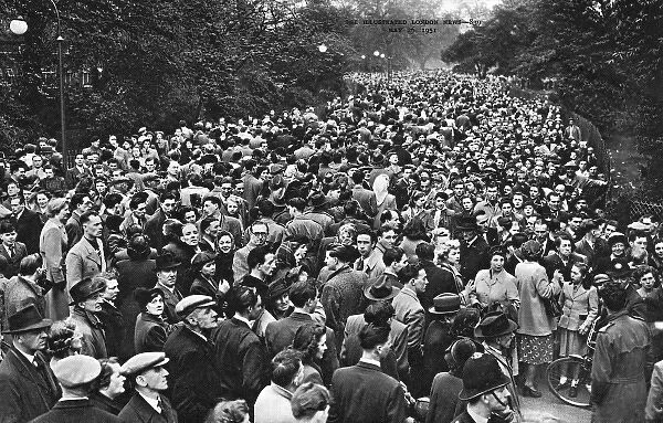People queueing for the Fun Fair, Battersea Park