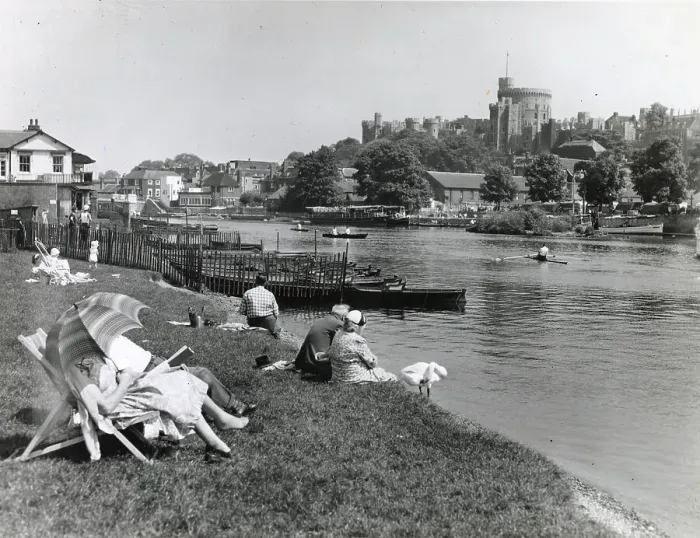 Framed Print : People on the riverbank near Windsor Castle, Berkshire Date: circa 1960s Framed Print : People on the riverbank near Windsor Castle, Berkshire Date: circa 1960s