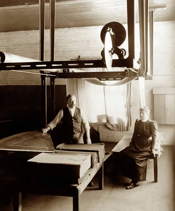 Framed Print : Perching and measuring cloth in a woollen mill in Bradford Framed Print : Perching and measuring cloth in a woollen mill in Bradford