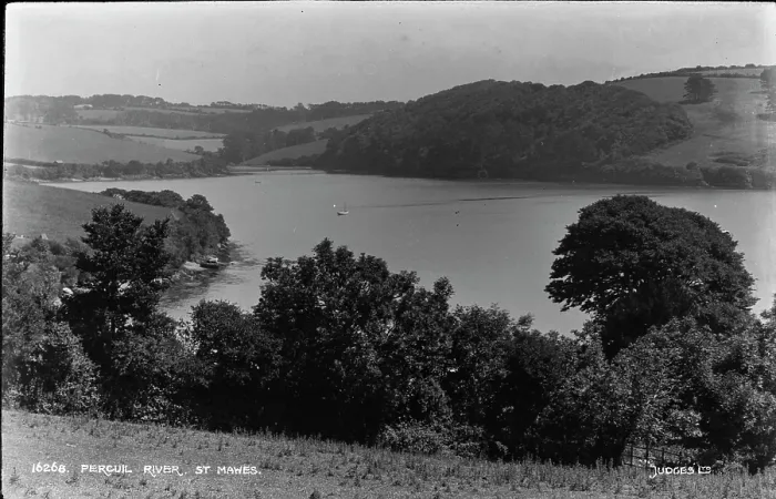 Framed Print : Percuil River, St Mawes Framed Print : Percuil River, St Mawes