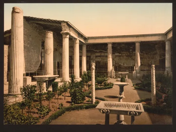 Framed Print : Peristyle of the House of Vetti, Pompeii, Italy Framed Print : Peristyle of the House of Vetti, Pompeii, Italy