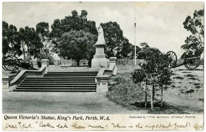 Framed Print : Perth, Australia - Queen Victorias Statue - Kings Park Framed Print : Perth, Australia - Queen Victorias Statue - Kings Park