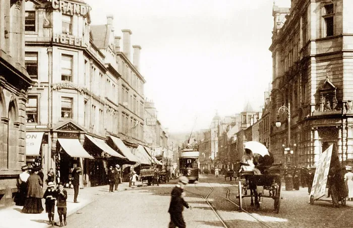 Framed Print : Perth High Street early 1900s Framed Print : Perth High Street early 1900s