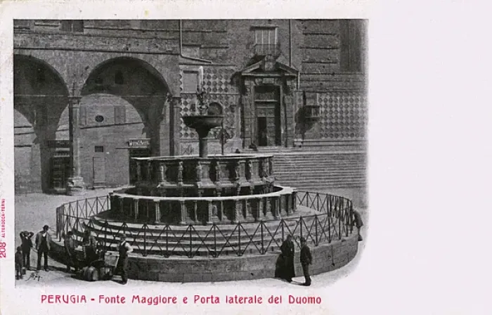 Framed Print : Perugia, Italy - Fonte Maggiore and Gate by the Duomo Framed Print : Perugia, Italy - Fonte Maggiore and Gate by the Duomo