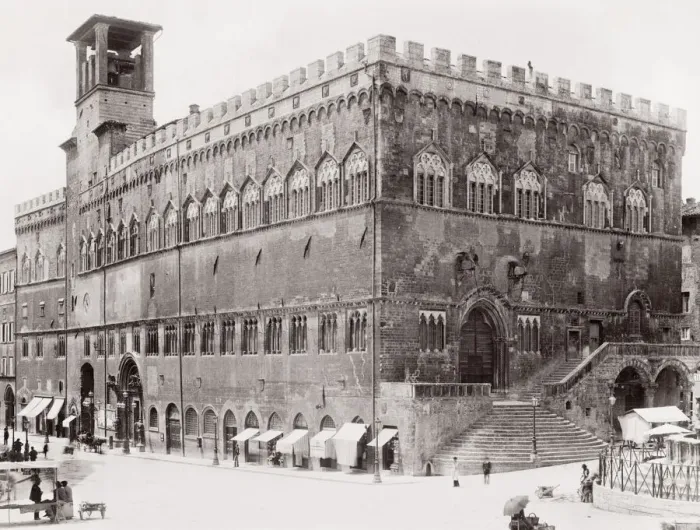 Framed Print : Perugia, Italy Palazzo Communale, city hall Framed Print : Perugia, Italy Palazzo Communale, city hall