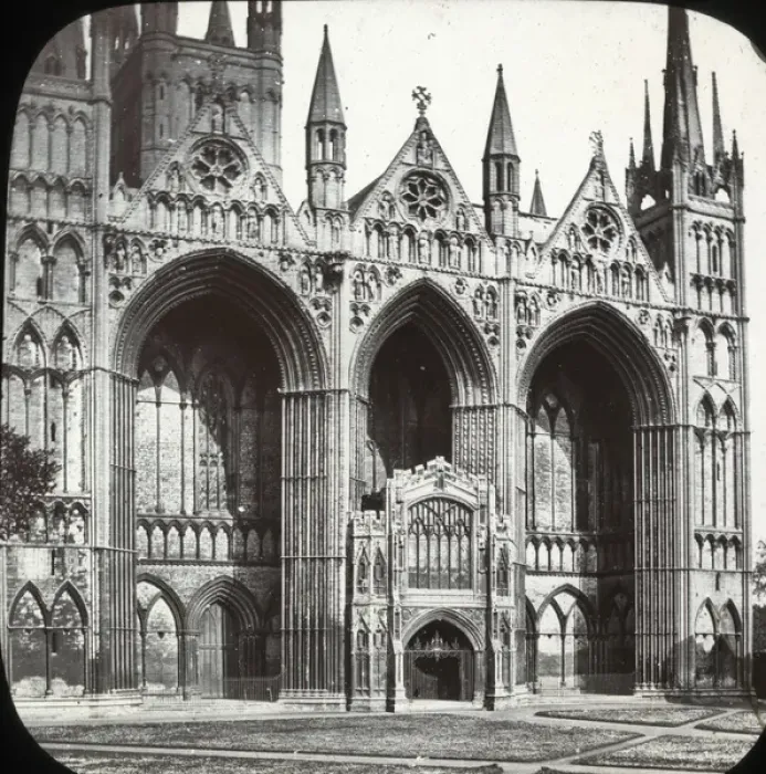 Framed Print : Peterborough Castle Framed Print : Peterborough Castle