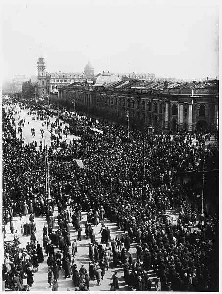 Petrograd May Day Demo