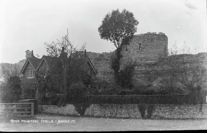 Framed Print : Pevensey Castle Framed Print : Pevensey Castle