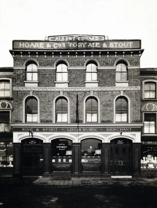 Framed Print : Photograph of Albert Edward PH, Kilburn, London Framed Print : Photograph of Albert Edward PH, Kilburn, London