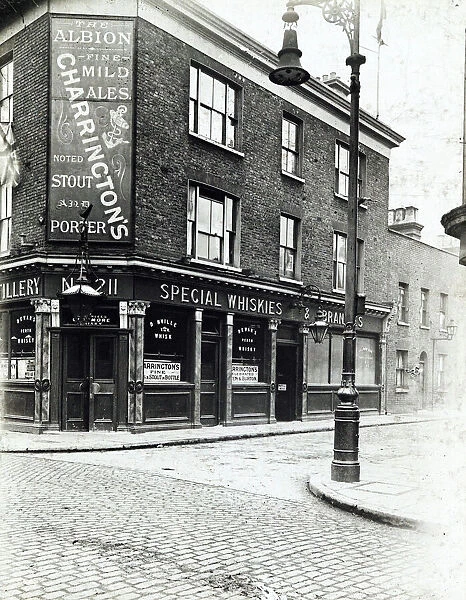 Photograph of Albion PH, Shadwell, London