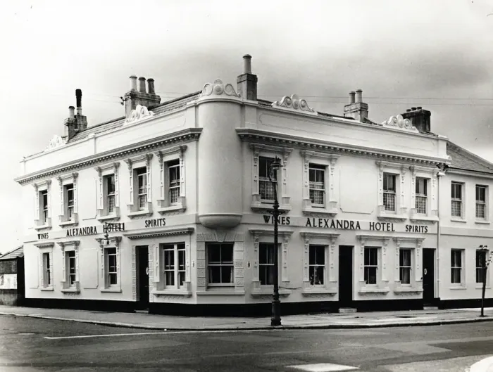 Framed Print : Photograph of Alexandra Hotel, Worthing, Sussex Framed Print : Photograph of Alexandra Hotel, Worthing, Sussex