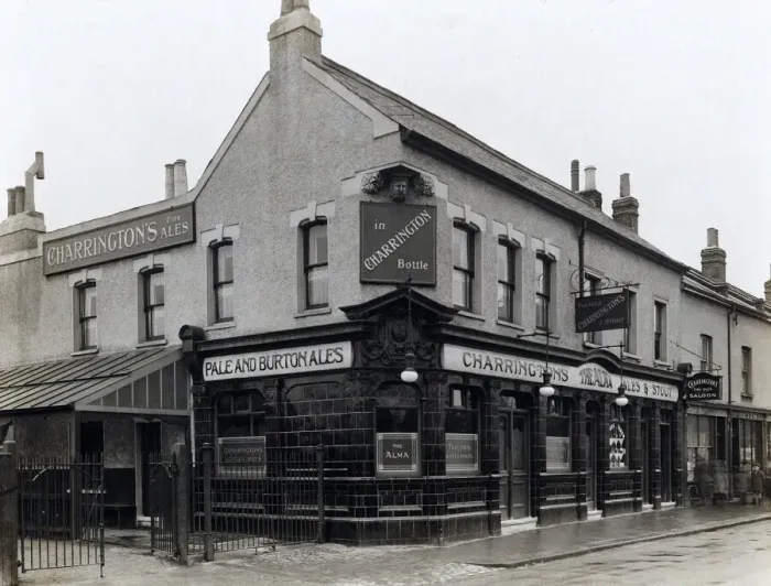 Framed Print : Photograph of Alma PH, Enfield Wash, Greater London Framed Print : Photograph of Alma PH, Enfield Wash, Greater London