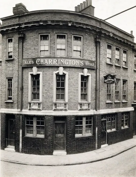 Framed Print : Photograph of Alma PH, Spitalfields, London Framed Print : Photograph of Alma PH, Spitalfields, London