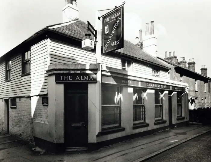 Framed Print : Photograph of Alma PH, Tunbridge Wells, Kent Framed Print : Photograph of Alma PH, Tunbridge Wells, Kent