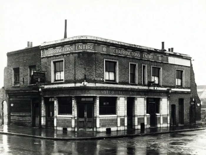 Framed Print : Photograph of Anchor PH, Poplar, London Framed Print : Photograph of Anchor PH, Poplar, London