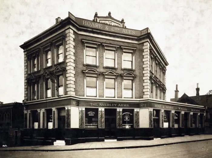 Framed Print : Photograph of Anerley Arms, Norwood, London Framed Print : Photograph of Anerley Arms, Norwood, London