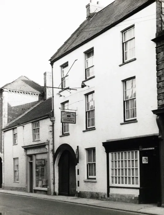 Framed Print : Photograph of Angel Inn, Langport, Somerset Framed Print : Photograph of Angel Inn, Langport, Somerset