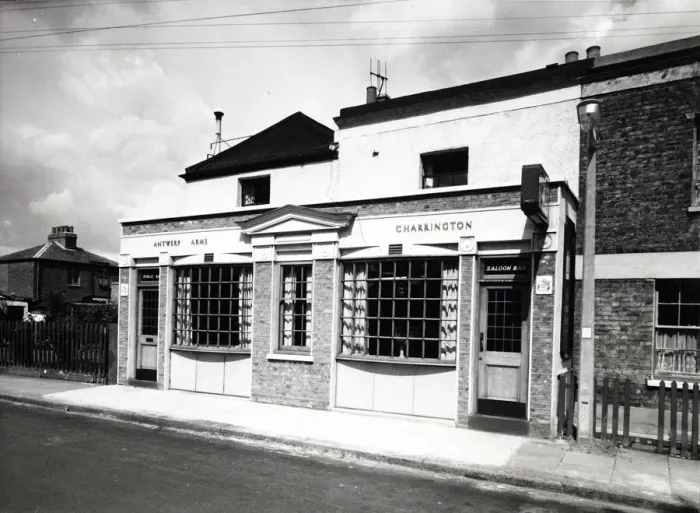 Framed Print : Photograph of Antwerp Arms, Tottenham, London Framed Print : Photograph of Antwerp Arms, Tottenham, London