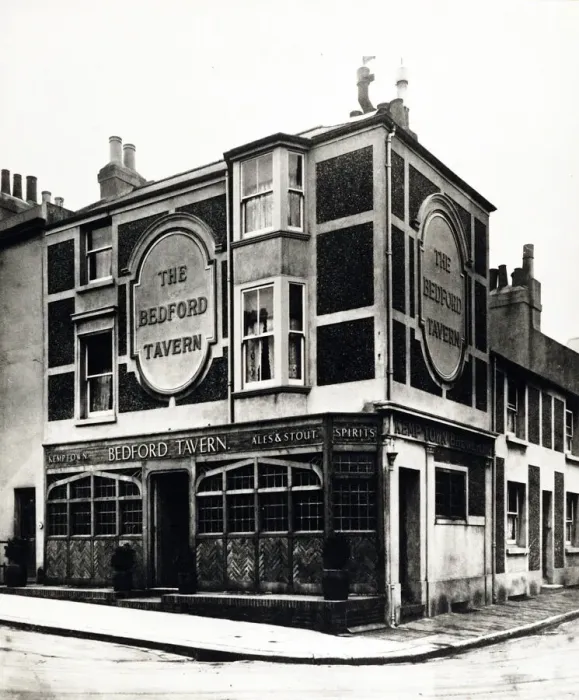 Framed Print : Photograph of Bedford Tavern, Brighton, Sussex Framed Print : Photograph of Bedford Tavern, Brighton, Sussex