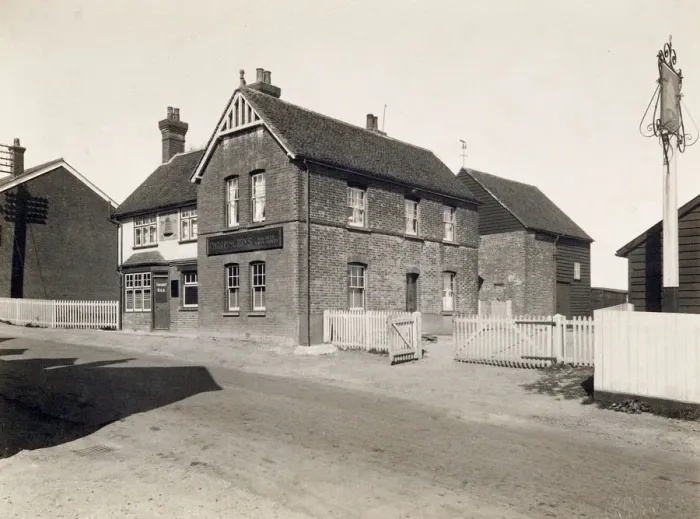 Framed Print : Photograph of Bell Inn, Woodham Ferrers, Essex