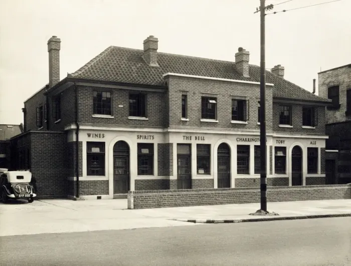 Framed Print : Photograph of Bell PH, Leytonstone, London Framed Print : Photograph of Bell PH, Leytonstone, London