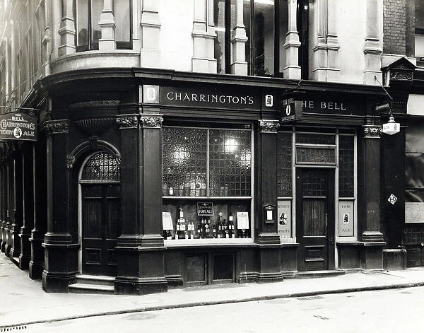 Photograph of Bell PH, St Pauls, London