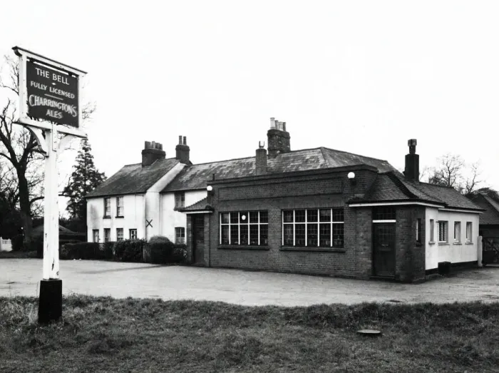 Framed Print : Photograph of Bell PH, Tadworth, Surrey Framed Print : Photograph of Bell PH, Tadworth, Surrey