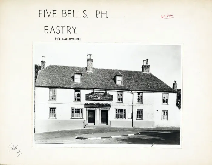 Framed Print : Photograph of Five Bells PH, Eastry, Kent Framed Print : Photograph of Five Bells PH, Eastry, Kent