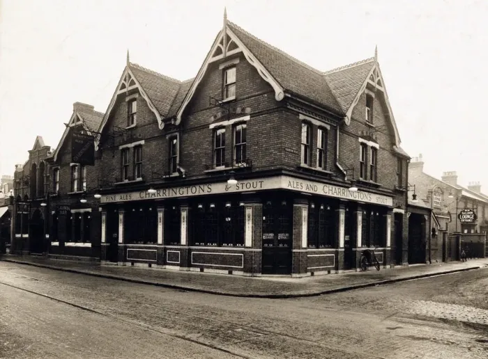 Framed Print : Photograph of Black Lion PH, East Ham, London