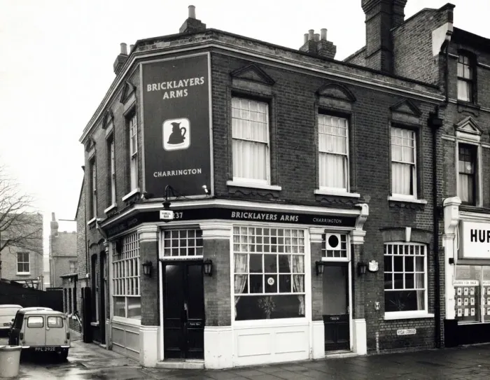 Framed Print : Photograph of Bricklayers Arms, Beckenham, Greater London