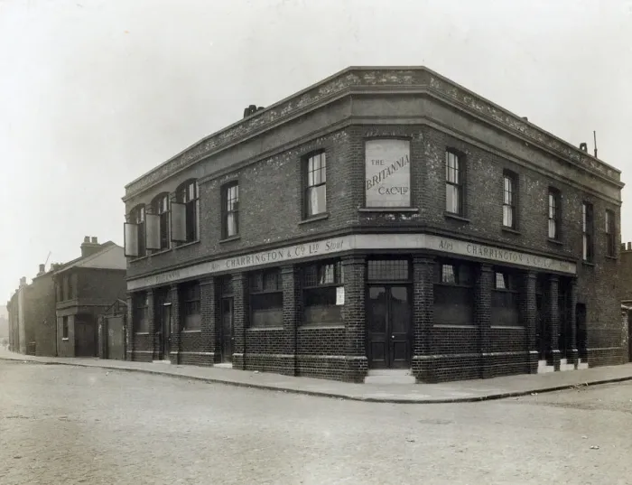 Framed Print : Photograph of Britannia PH, Canning Town, London Framed Print : Photograph of Britannia PH, Canning Town, London