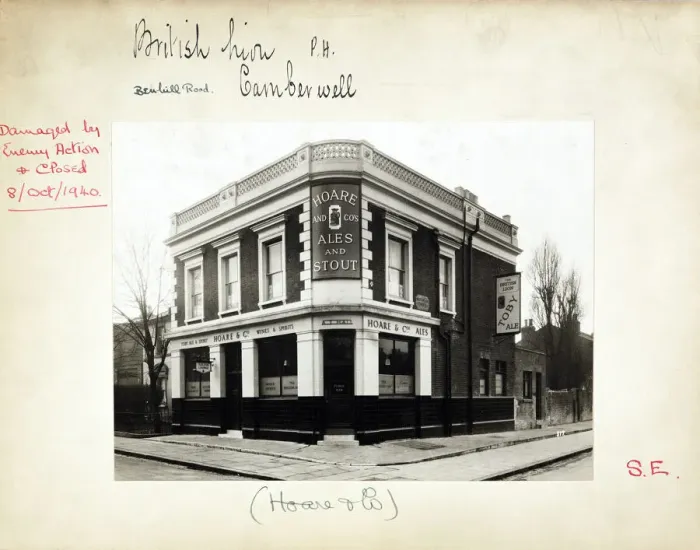 Framed Print : Photograph of British Lion PH, Camberwell, London Framed Print : Photograph of British Lion PH, Camberwell, London