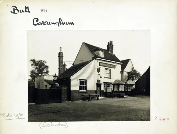 Framed Print : Photograph of Bull PH, Corringham, Essex Framed Print : Photograph of Bull PH, Corringham, Essex