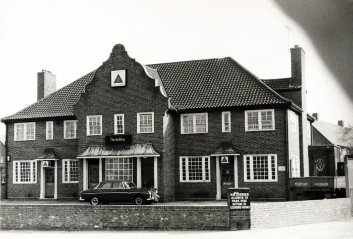 Framed Print : Photograph of Bulldog PH, Enfield, Greater London Framed Print : Photograph of Bulldog PH, Enfield, Greater London