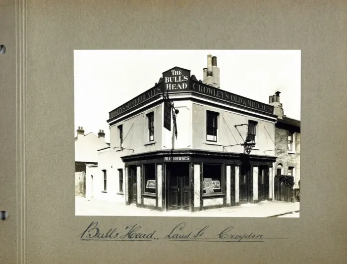Framed Print : Photograph of Bulls Head PH, Croydon, Surrey Framed Print : Photograph of Bulls Head PH, Croydon, Surrey