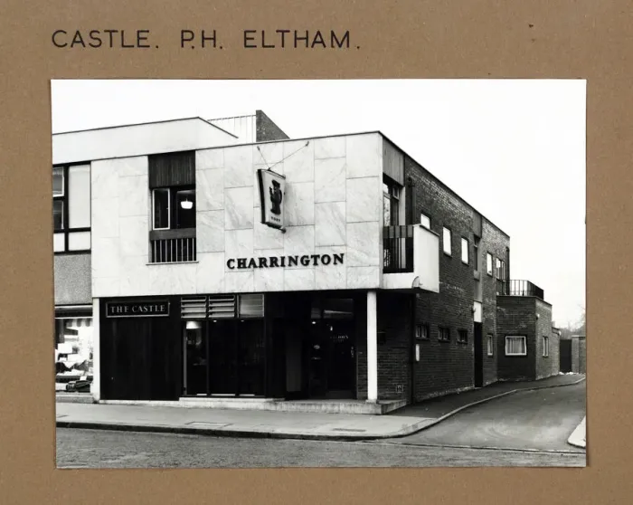 Framed Print : Photograph of Castle PH, Eltham (New), Greater London Framed Print : Photograph of Castle PH, Eltham (New), Greater London
